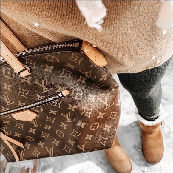 Louis Vuitton Handbags - 💎✨IENA PM✨💎 Auth Louis Vuitton Shoulder Bag!